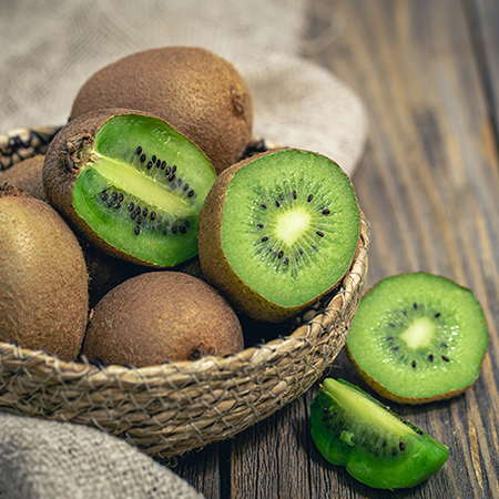 Freeze-Dried Chicken & Fruit Dog Treats | Wanpy